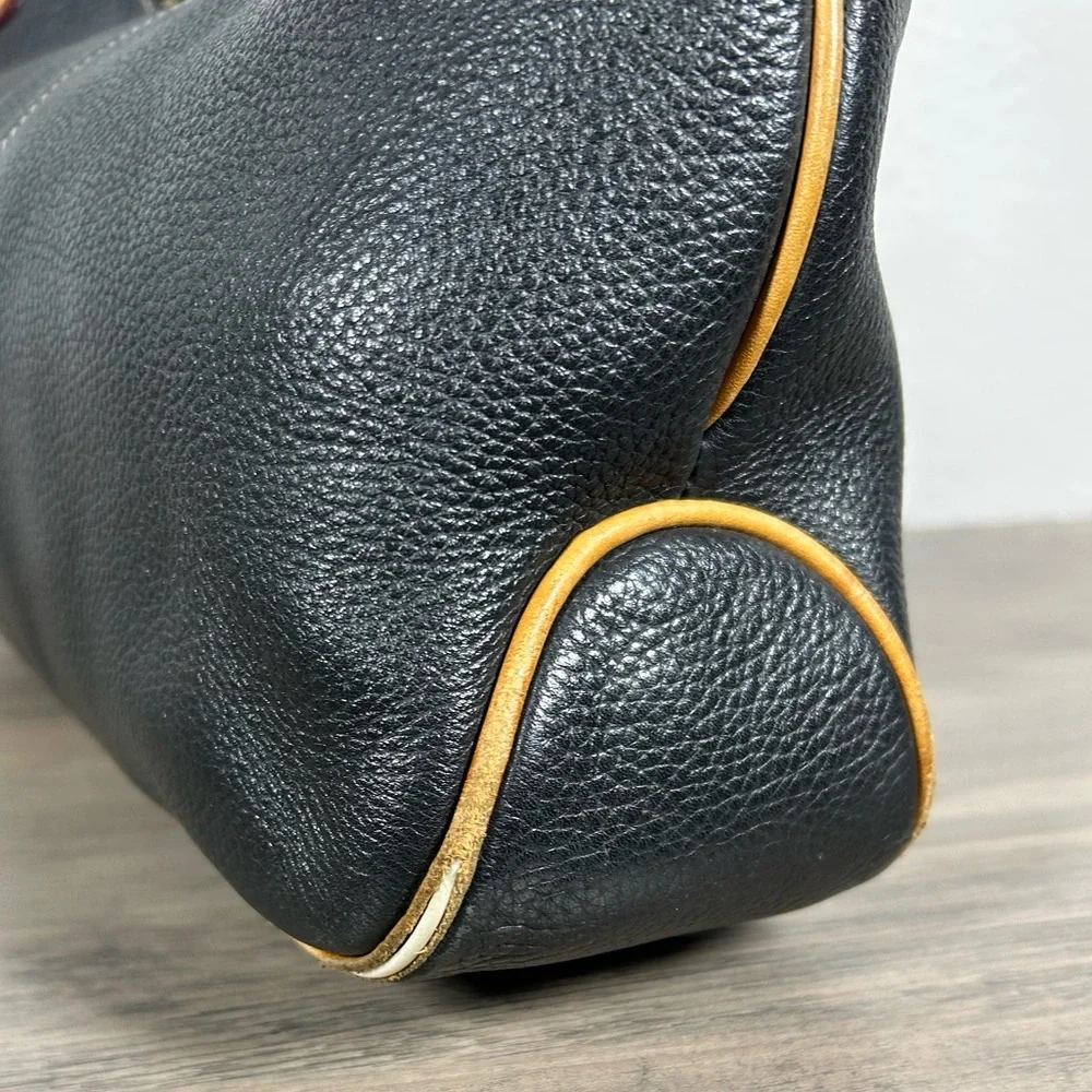 Vintage Dooney & Bourke Black Pebbled All Weather Leather Hobo Shoulder Handbag - Picture 4 of 14